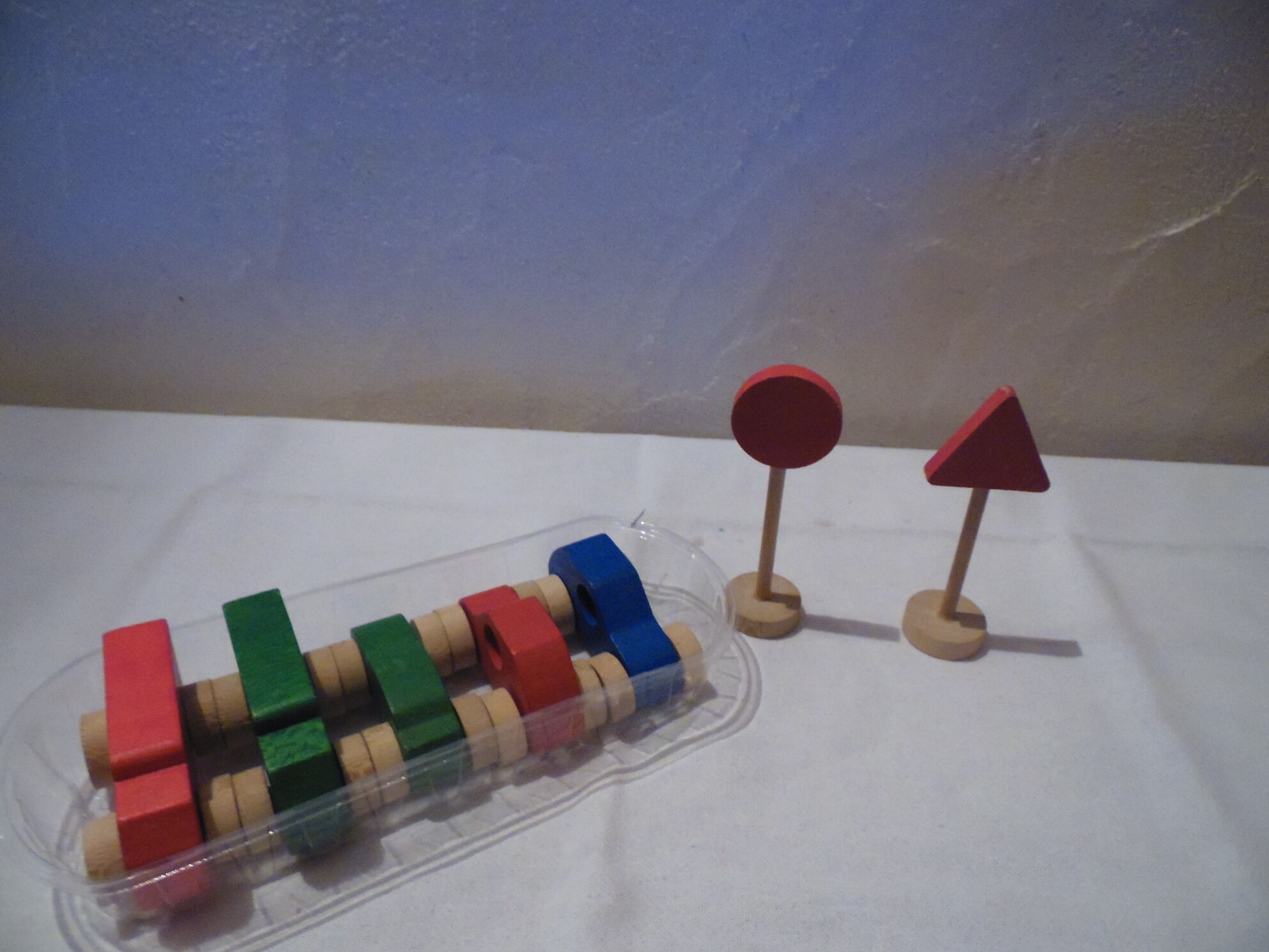 Ensemble de bolides en bois vintage