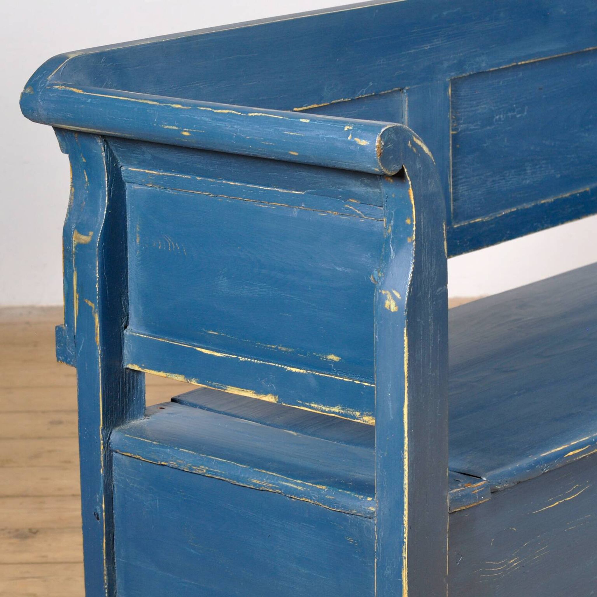 Antique pine drop-top bench, 1900s