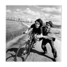 Photographie, "La jeune fille au vélo", 1959     /    Hommage à Robert Doisneau