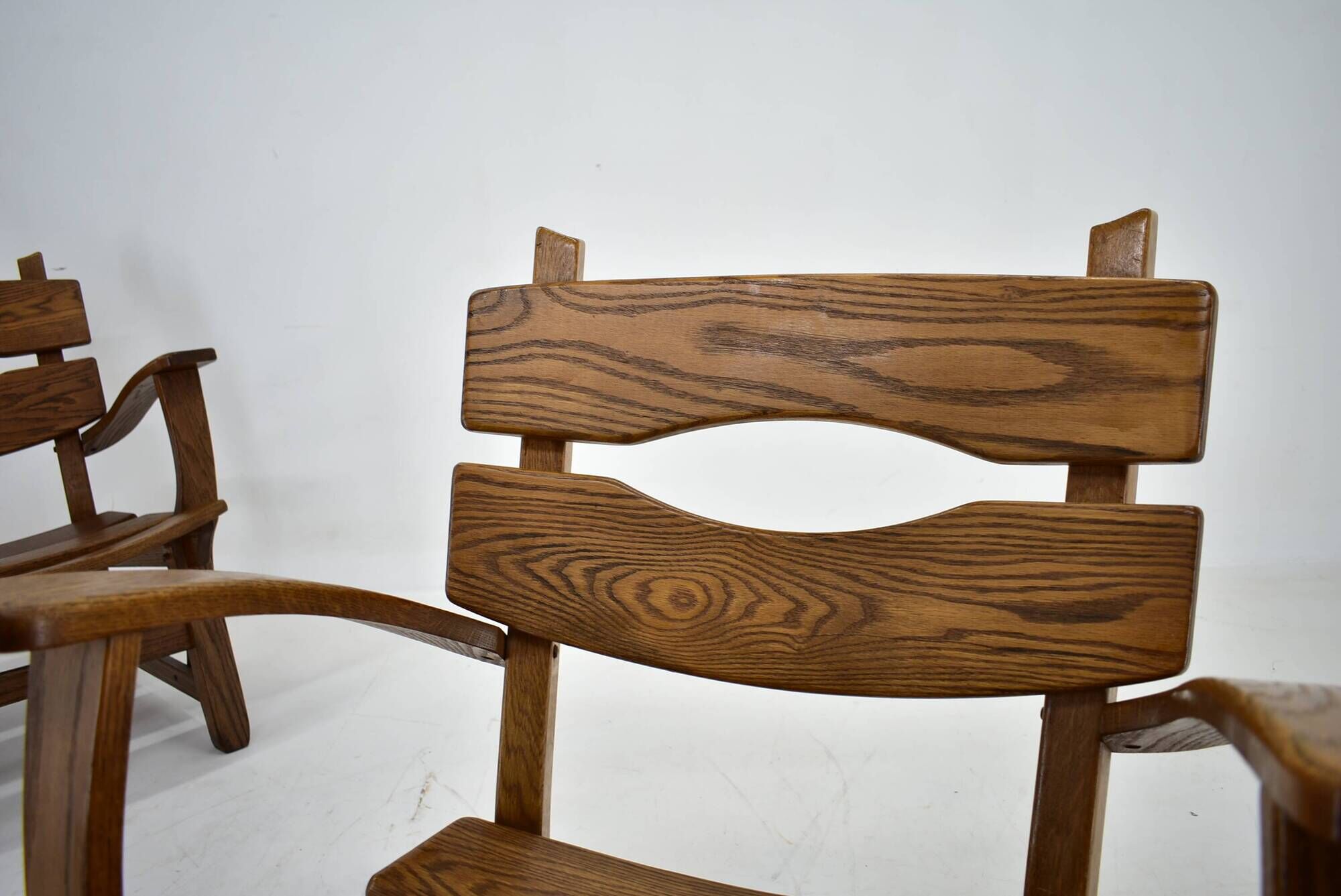 Paire de fauteuils lounge brutalistes en chêne massif par Dittmann & Co., 1970s