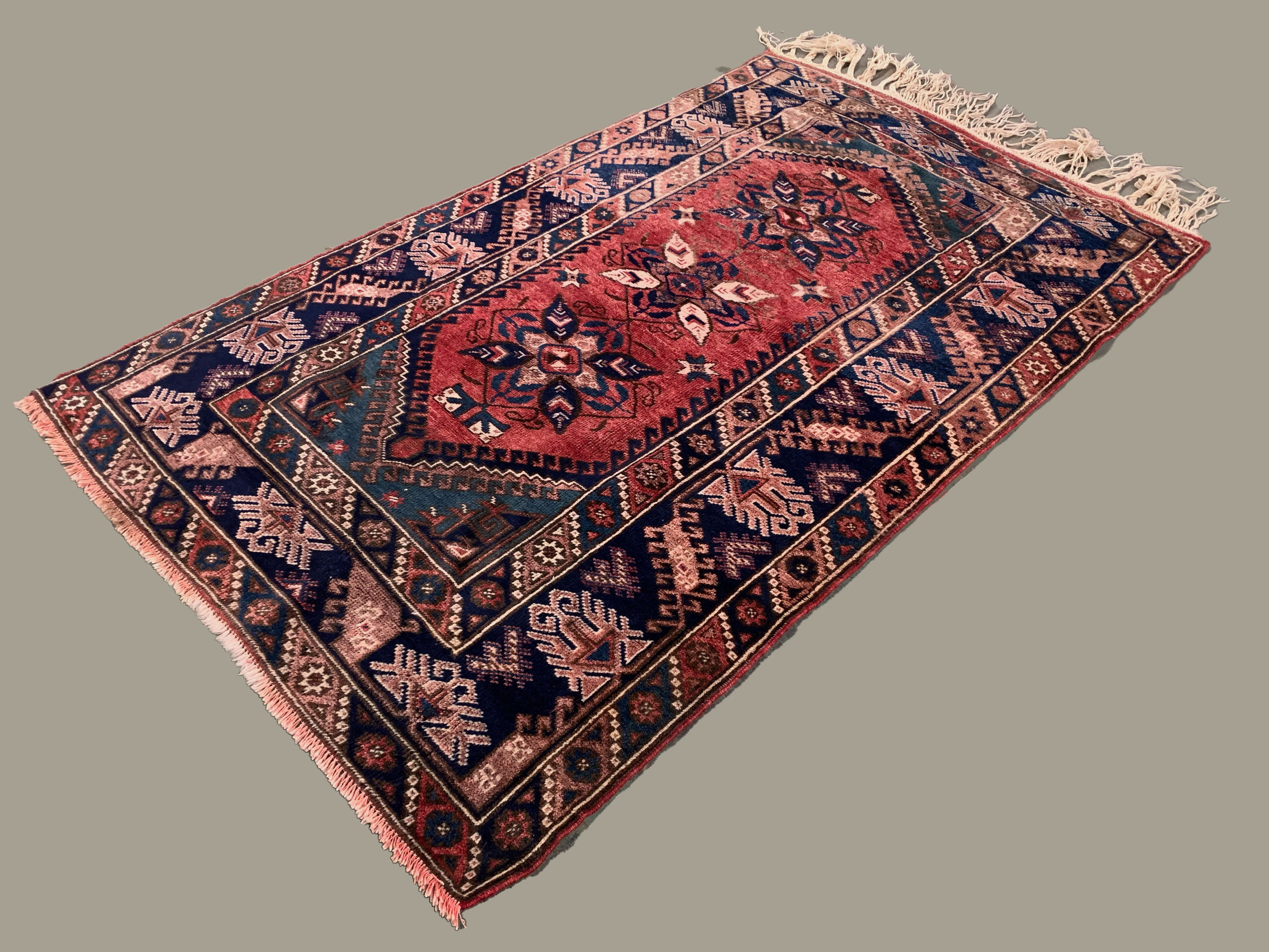 Vintage Turkish Tribal Rug veg dye 220x132 cm Turkish Carpet Red, Blue, Green