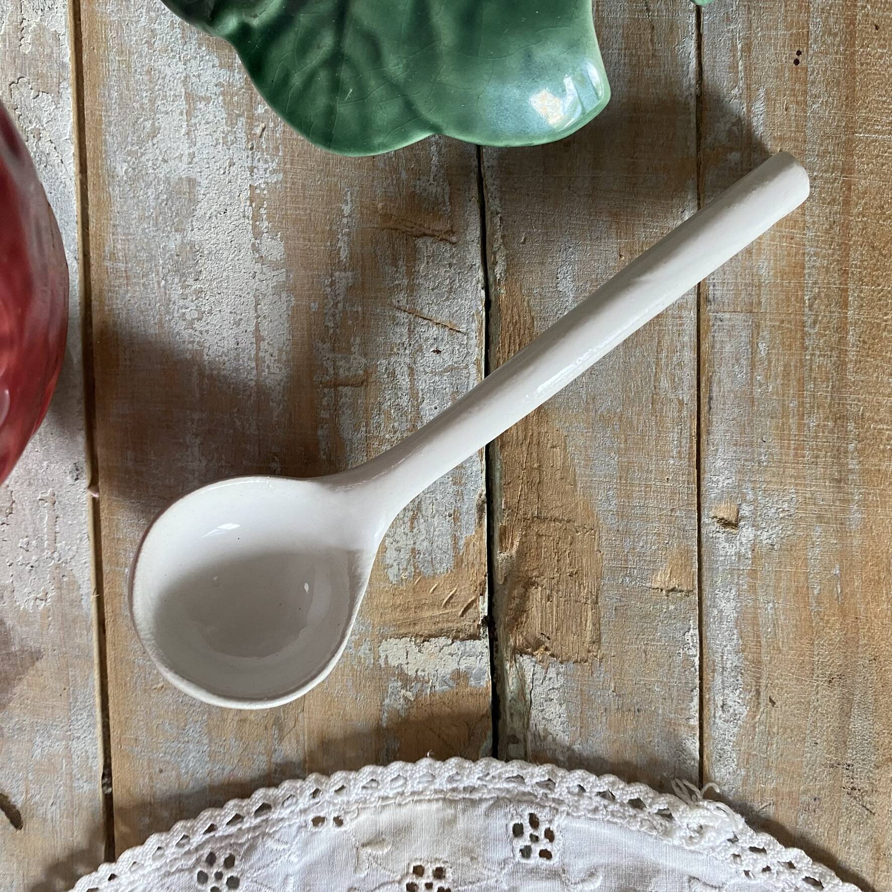 Sugar bowl or jam pot in strawberry majolica.