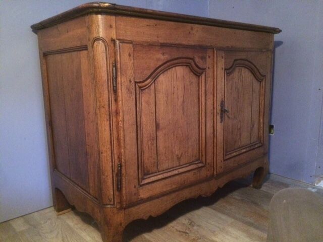 Old wooden maie buffet