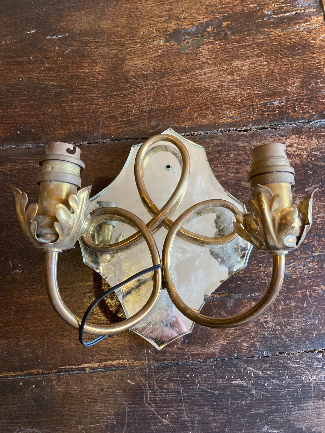 Brass wall lamp and mirror