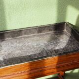 Table de métier, début 20ème, en bois et zinc riveté