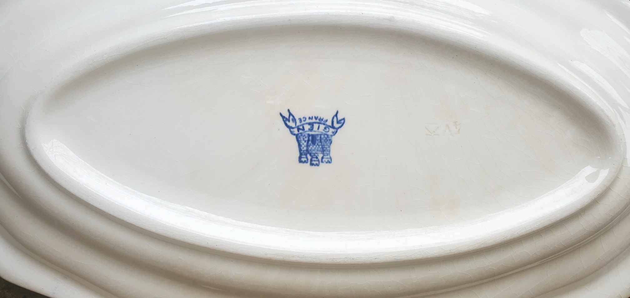 Plat ovale Gien