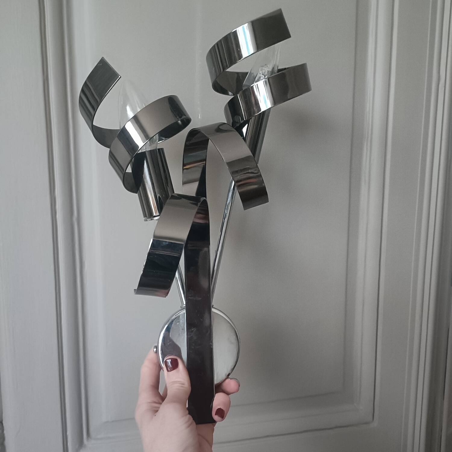 Chrome wall light Laurie Lumière