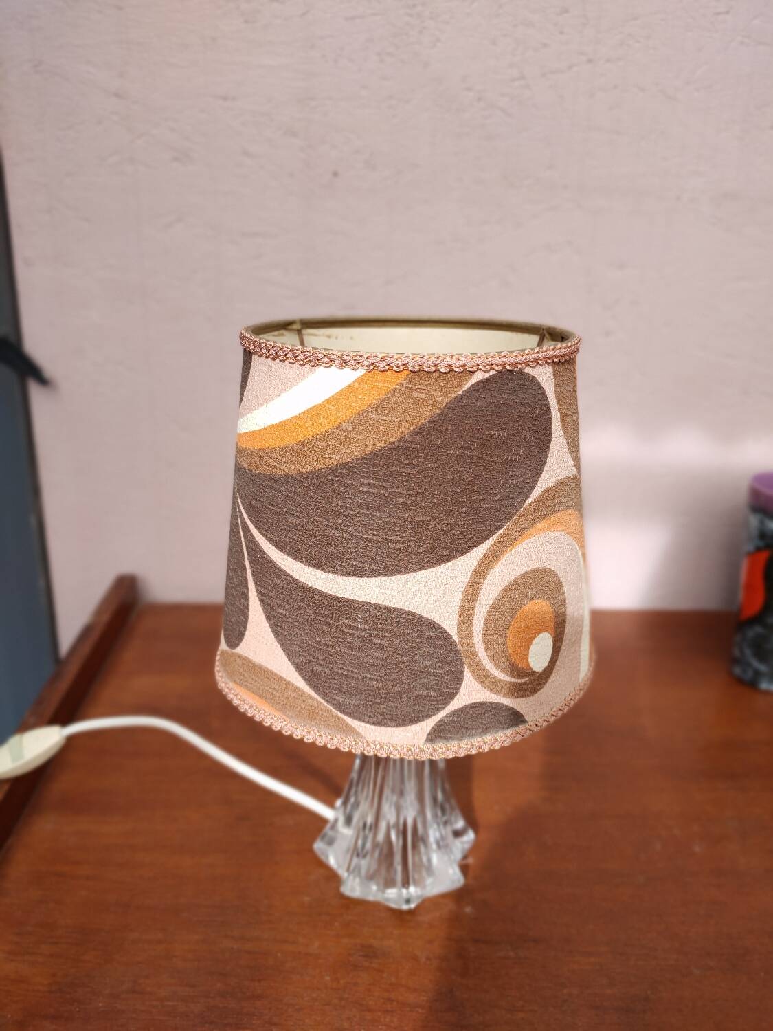Lampe vintage, abat jour années 70