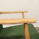 Fauteuil vintage Boucle verte bois naturel après rénovation