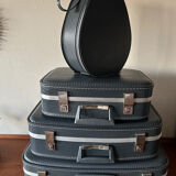 Complete set of "stewardess" nesting suitcases