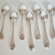 Dessert spoons, silver coffee spoons, small Baguette spoons.