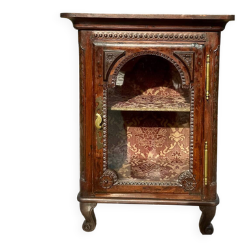 Small display cabinet to place in carved solid oak, 19th century.