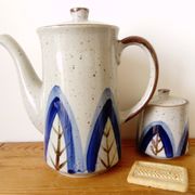 Cafetière et sucrier vintage
