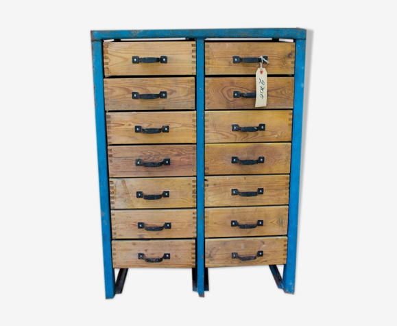 Armoire industriel avec 14 tiroirs