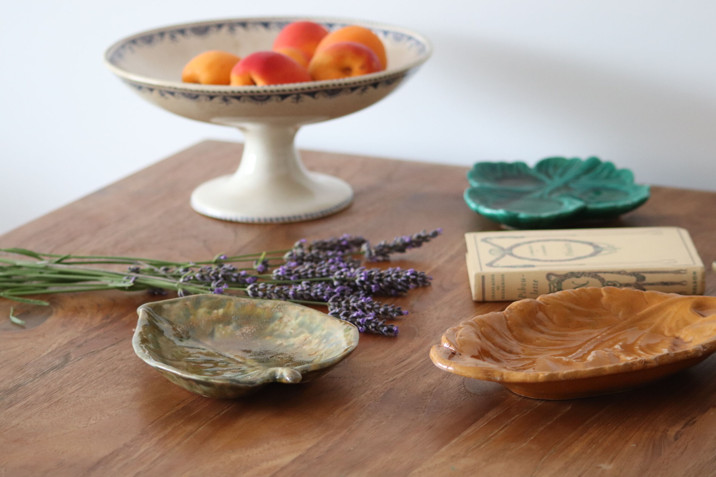 Empty pocket old ceramic sheets enamelled mustard yellow