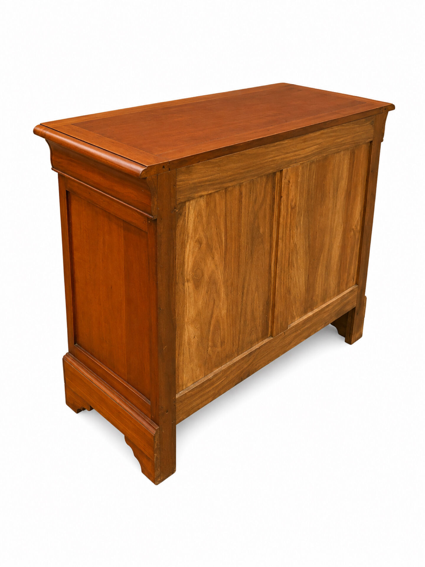 Louis Philippe chest of drawers with 4 drawers and brass.