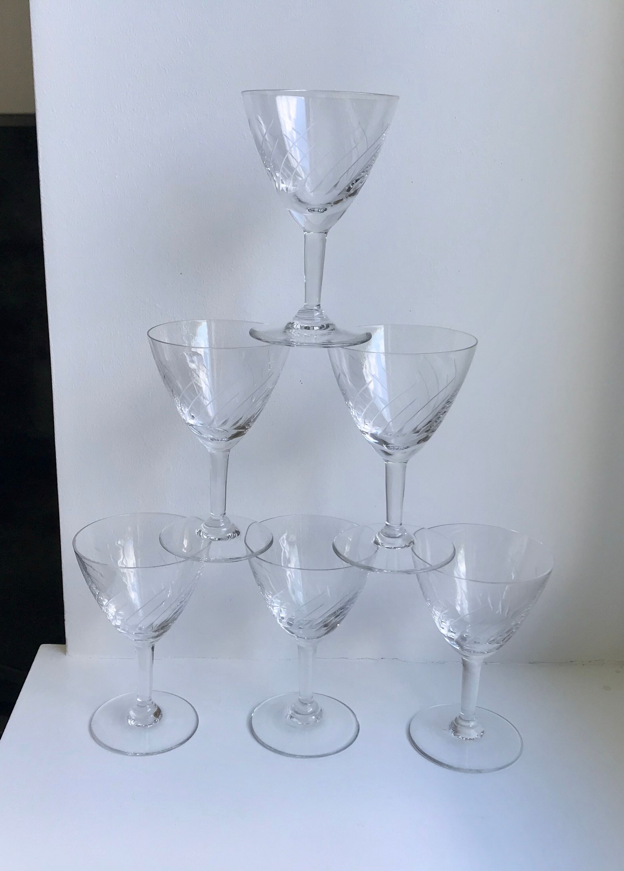Lot 6 verres à vin en cristal gravé années 50