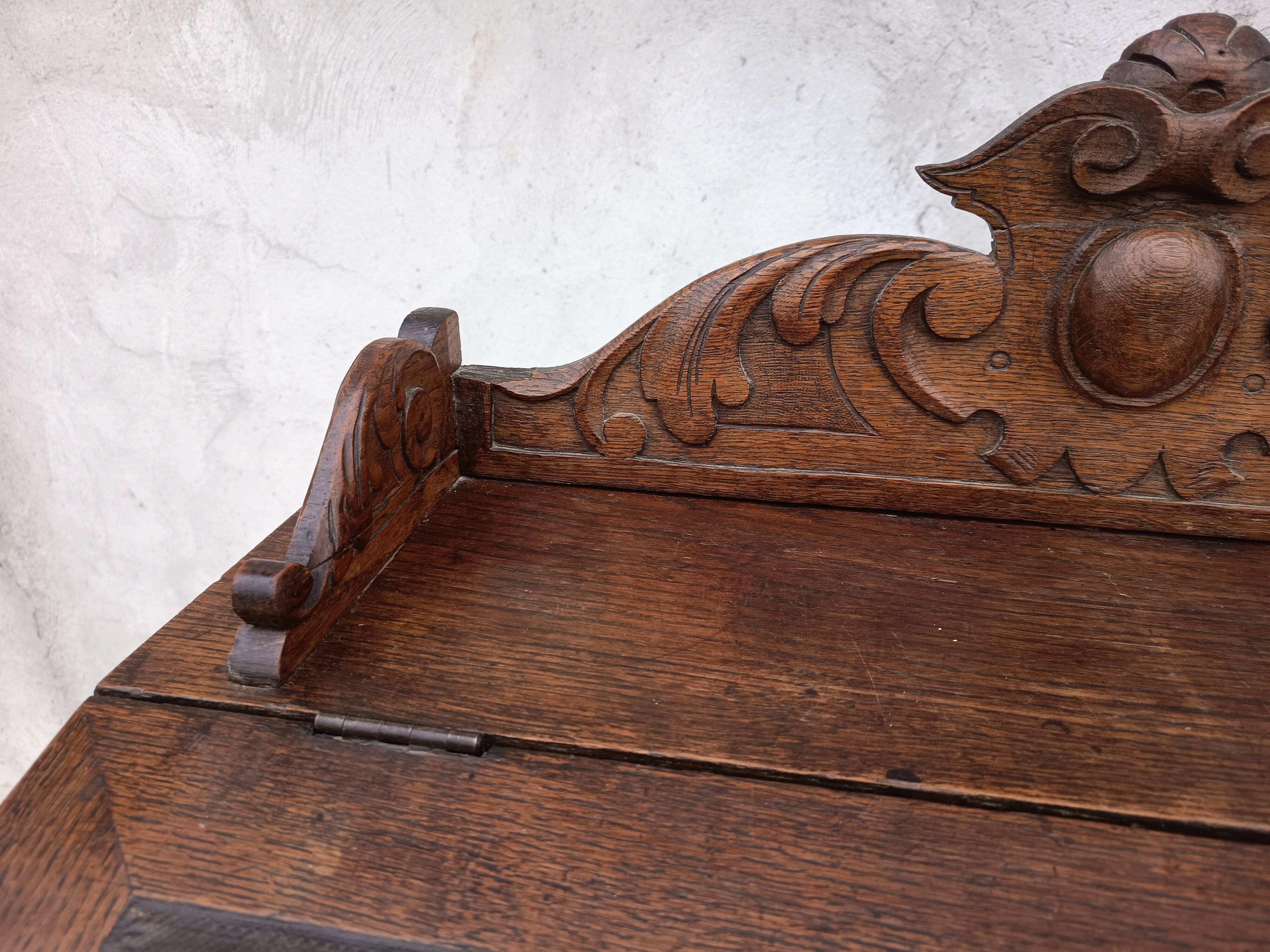 High Louis XIII writing desk in oak