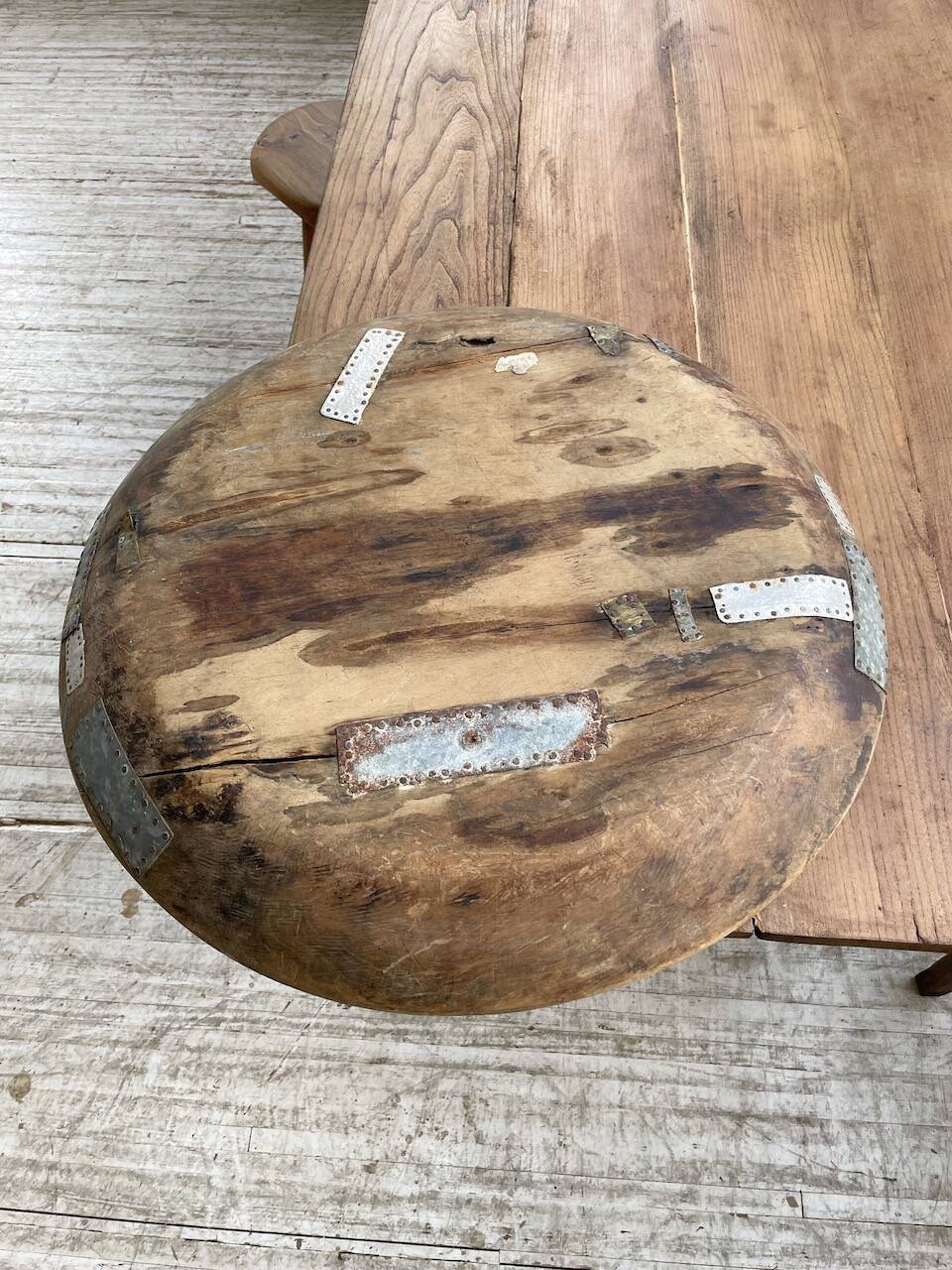 XL round wooden Tuareg dish