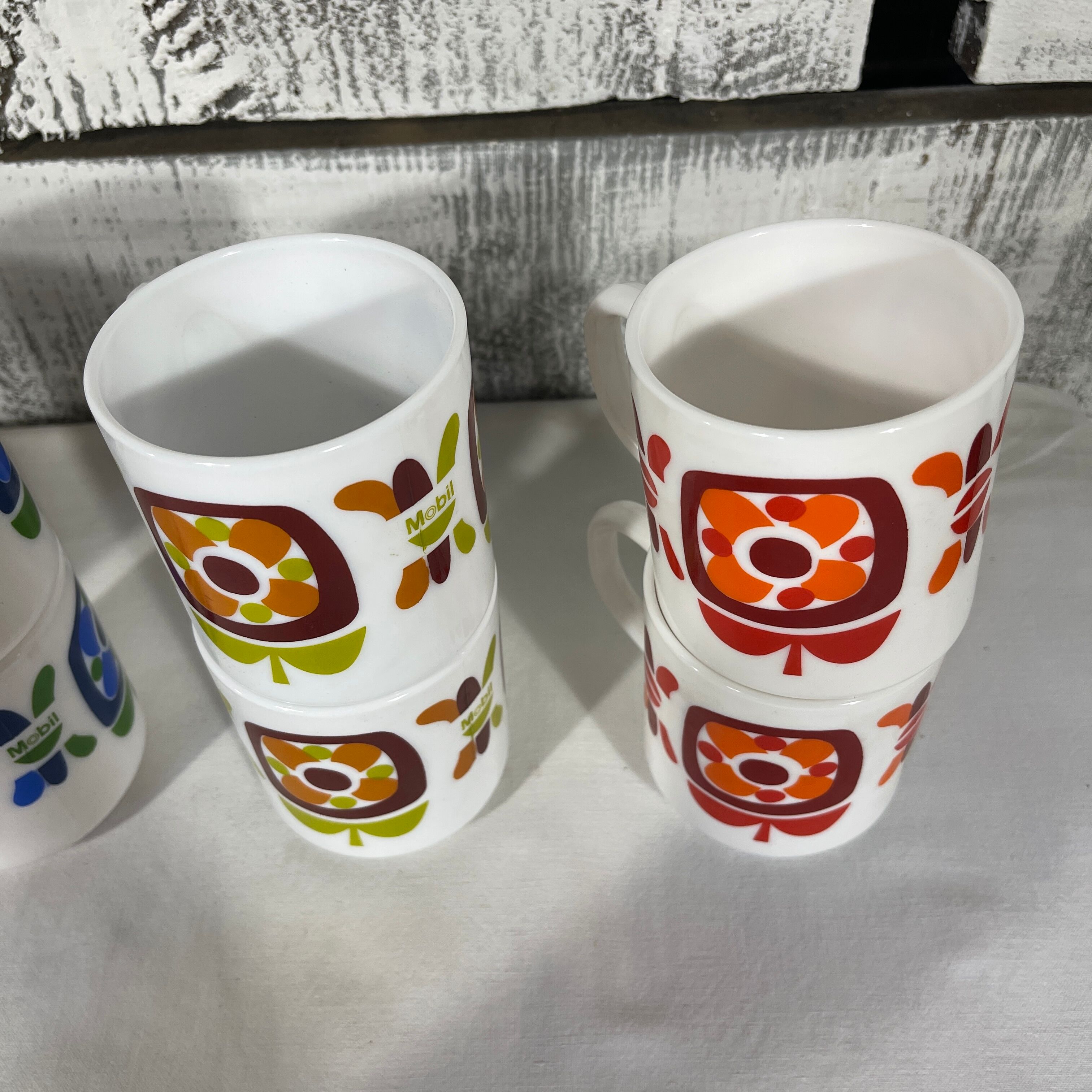 Lot de 8 mugs tasses mobil