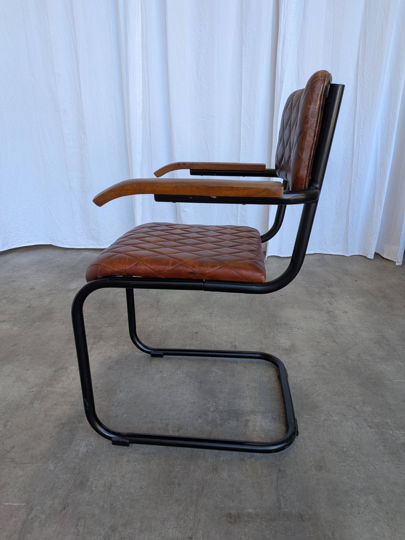 Chaise de salle à manger en cuir matelassé vintage : fauteuil de bureau industriel