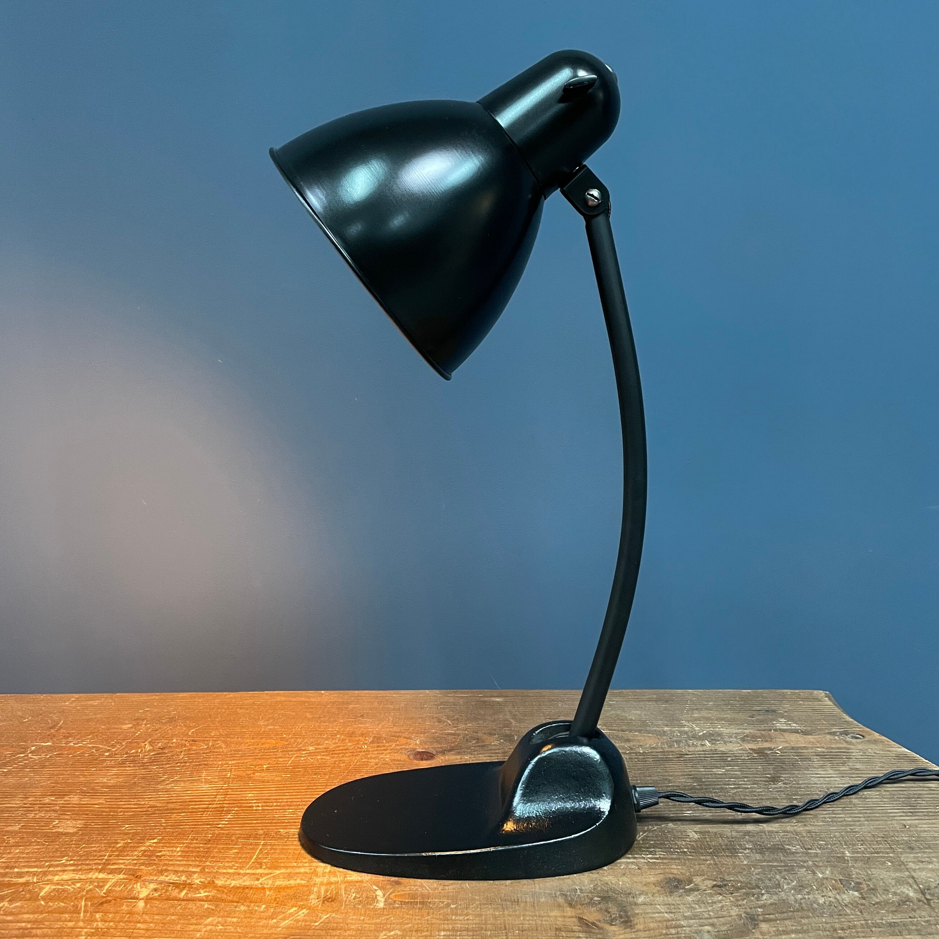 Black Bauhaus Siemens desk lamp model L299 from the 1930s