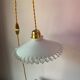 Suspension baladeuse vintage opaline blanche dentelle