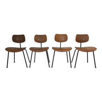 Lot de 4 chaises SE 68  par Egon Eiermann pour Wilde + Spieth années 50