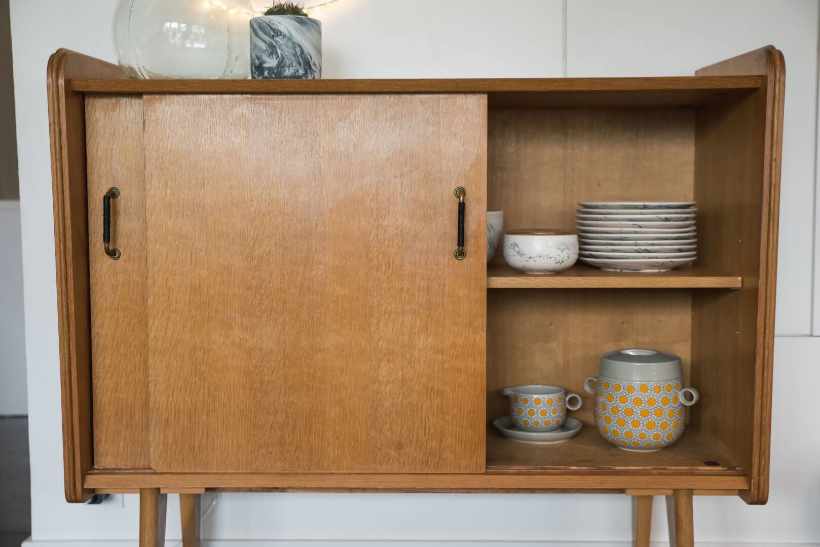 Sideboard Hutch