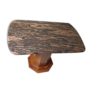 Table en pierre naturelle