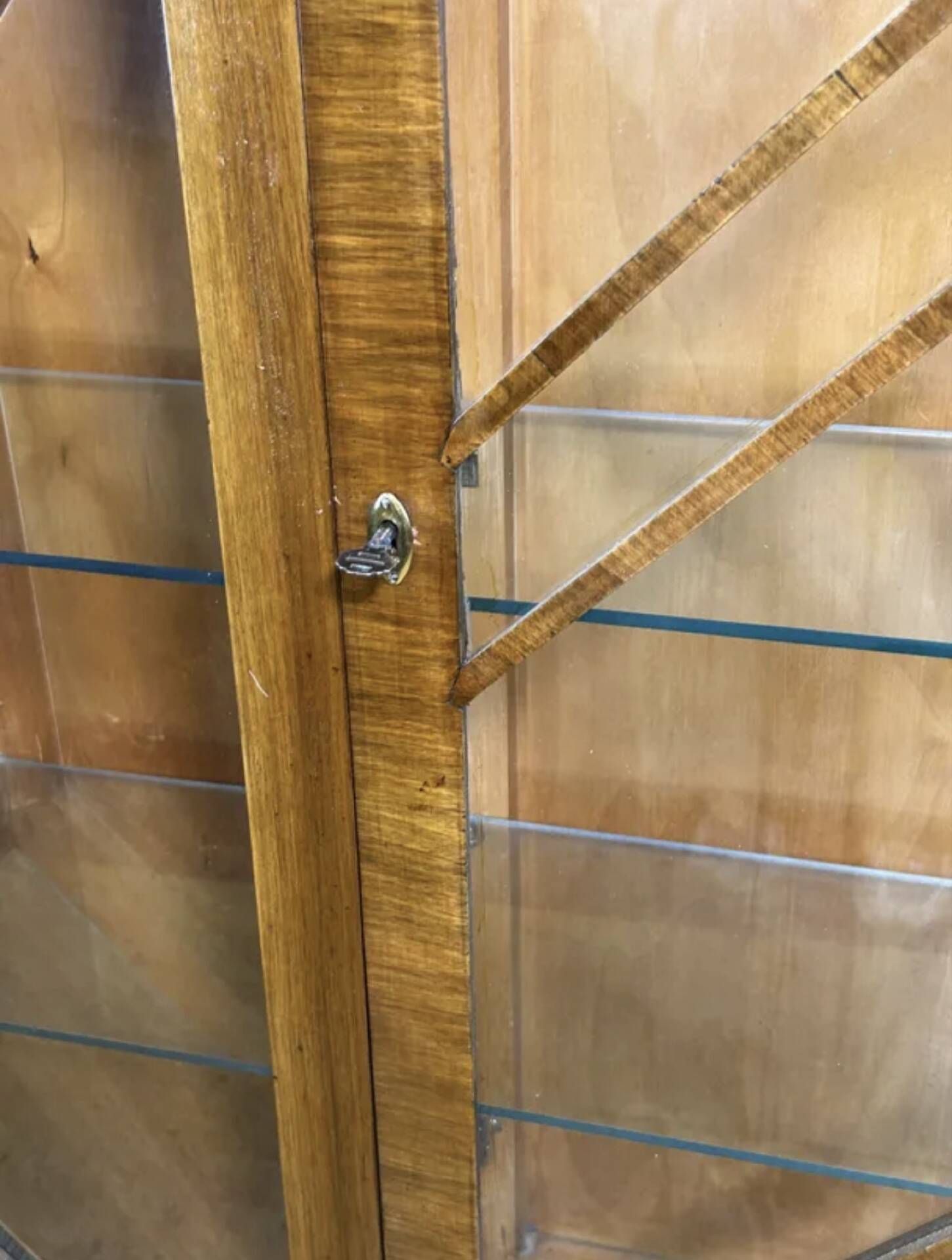 Art deco vintage brocante walnut hexagonal display cabinet - 1920-1930