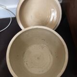 Earthenware pot with lid