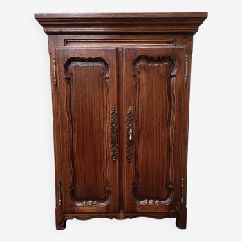 Petite armoire de poupée, artisanale