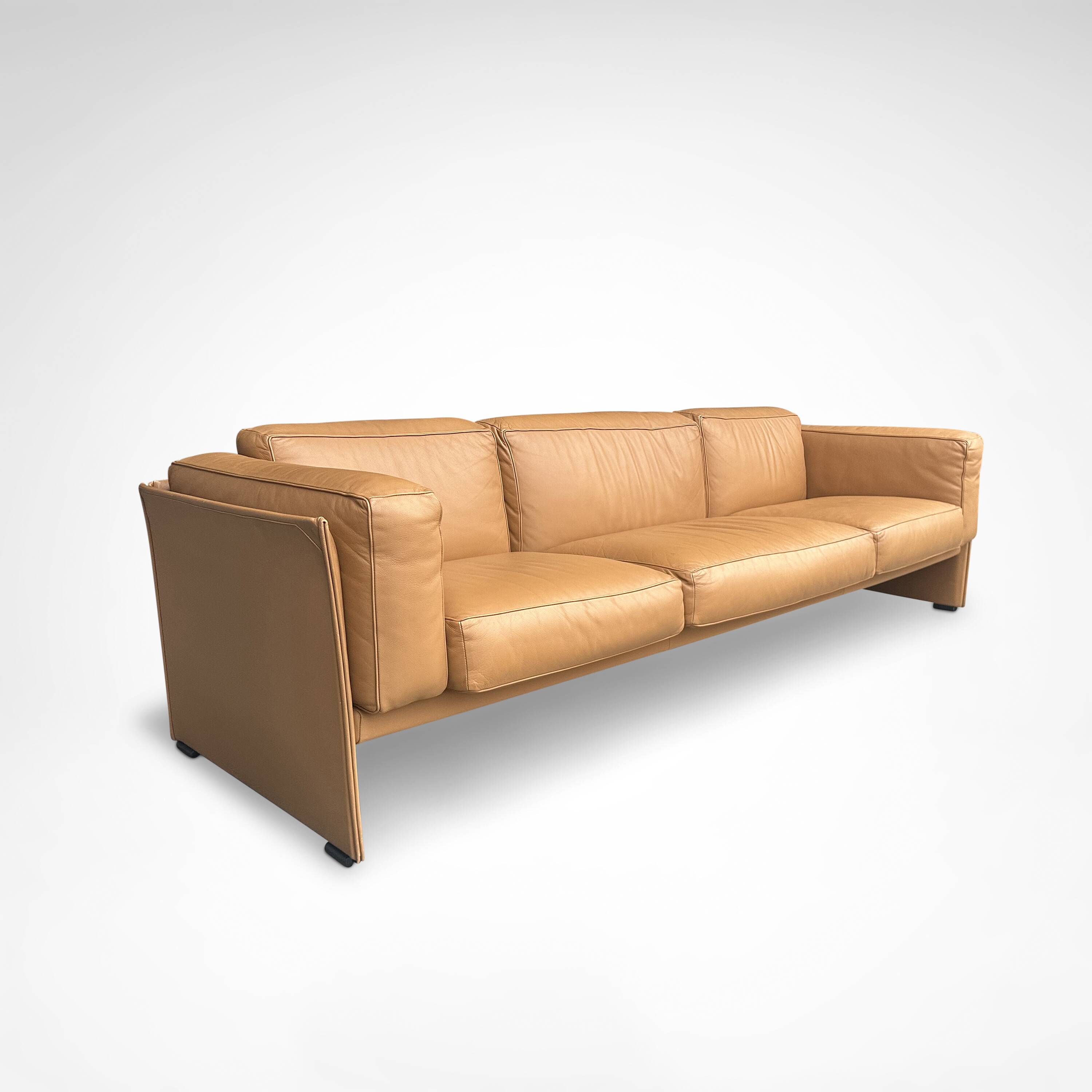 Canapé 3 places en cuir Duc de Mario Bellini pour Cassina années 1990