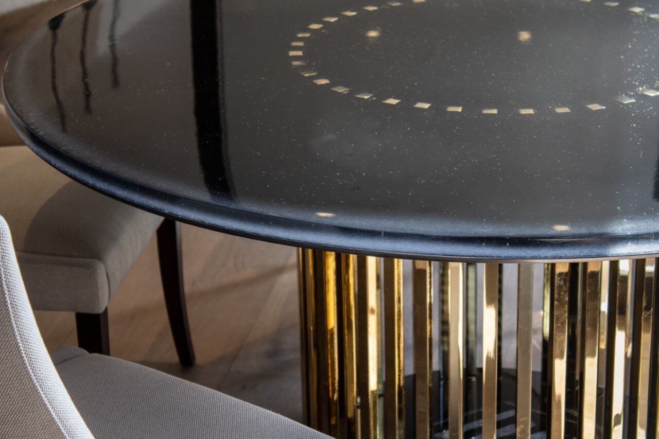 Table de salle à manger laiton art déco