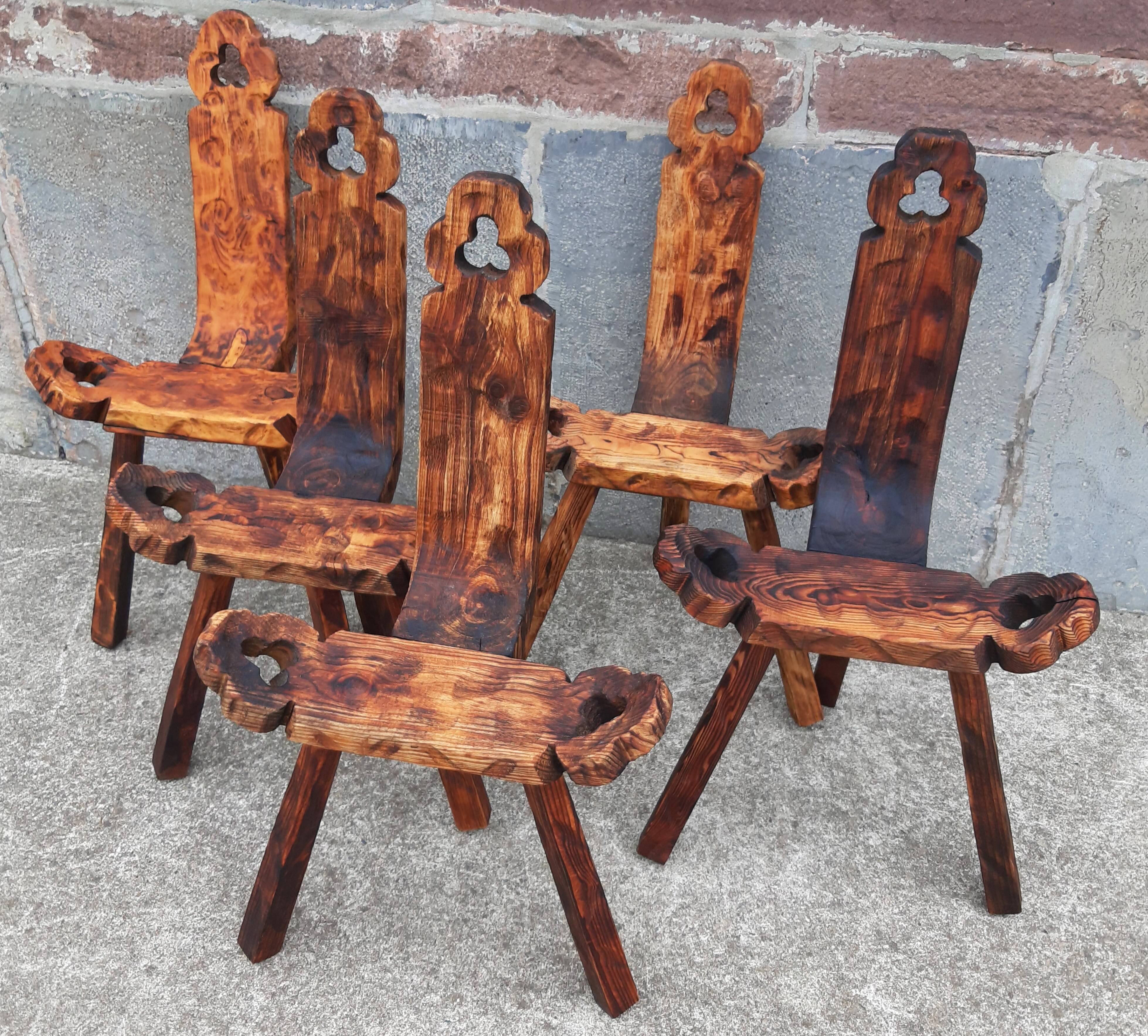 Set of 5 wooden tripod chairs