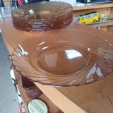 Set of 16 vintage Arcoroc amber plates