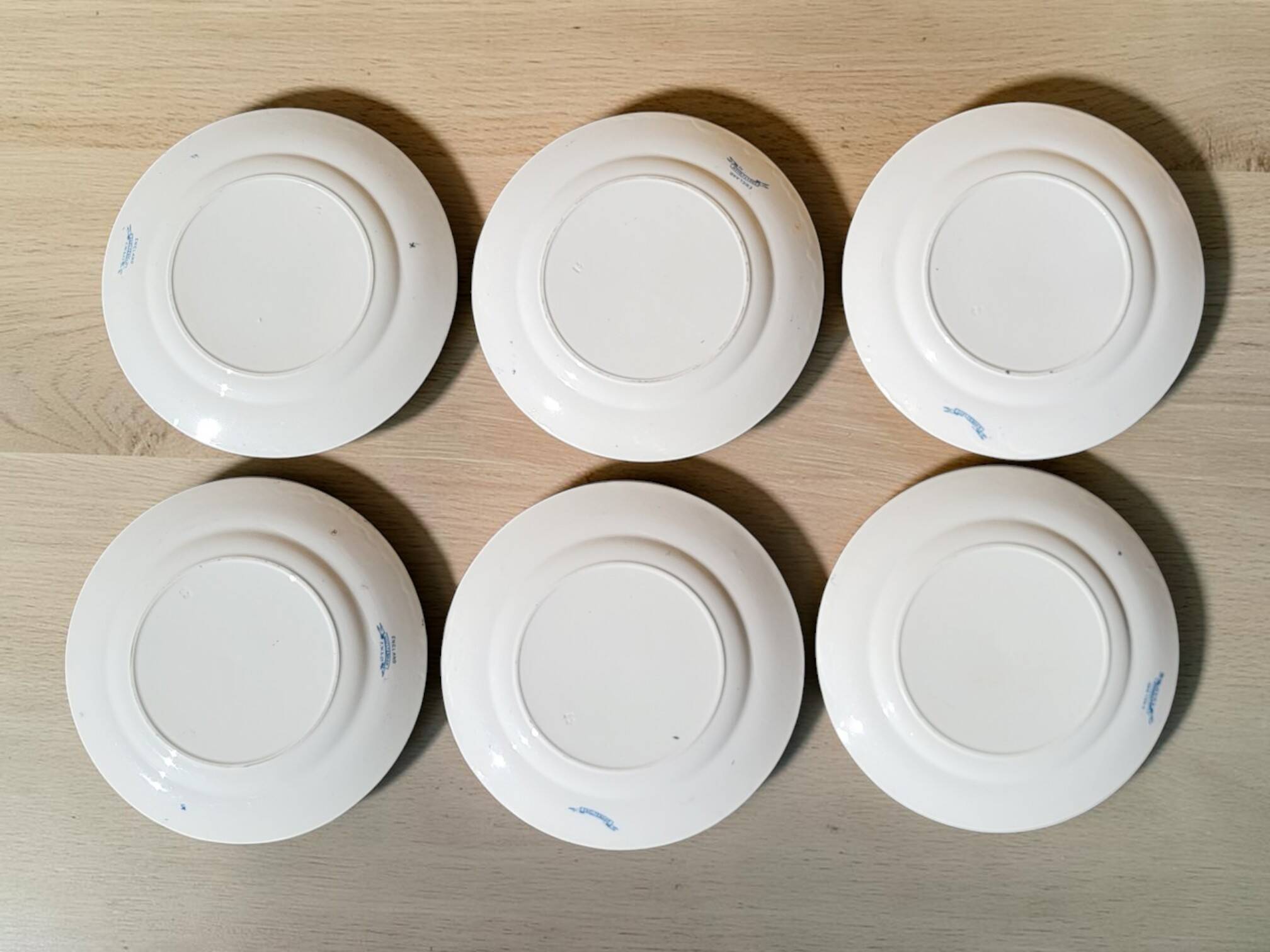 6 plates in English earthenware "Cheltenham" — F. Winkle & Co