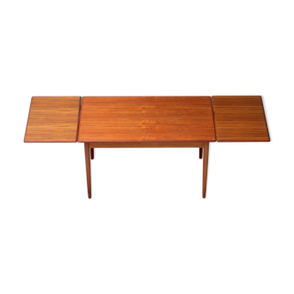 Mid century extendable Danish design dining table in teak, 1960s