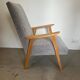 Fauteuil vintage retapissé en gris clair