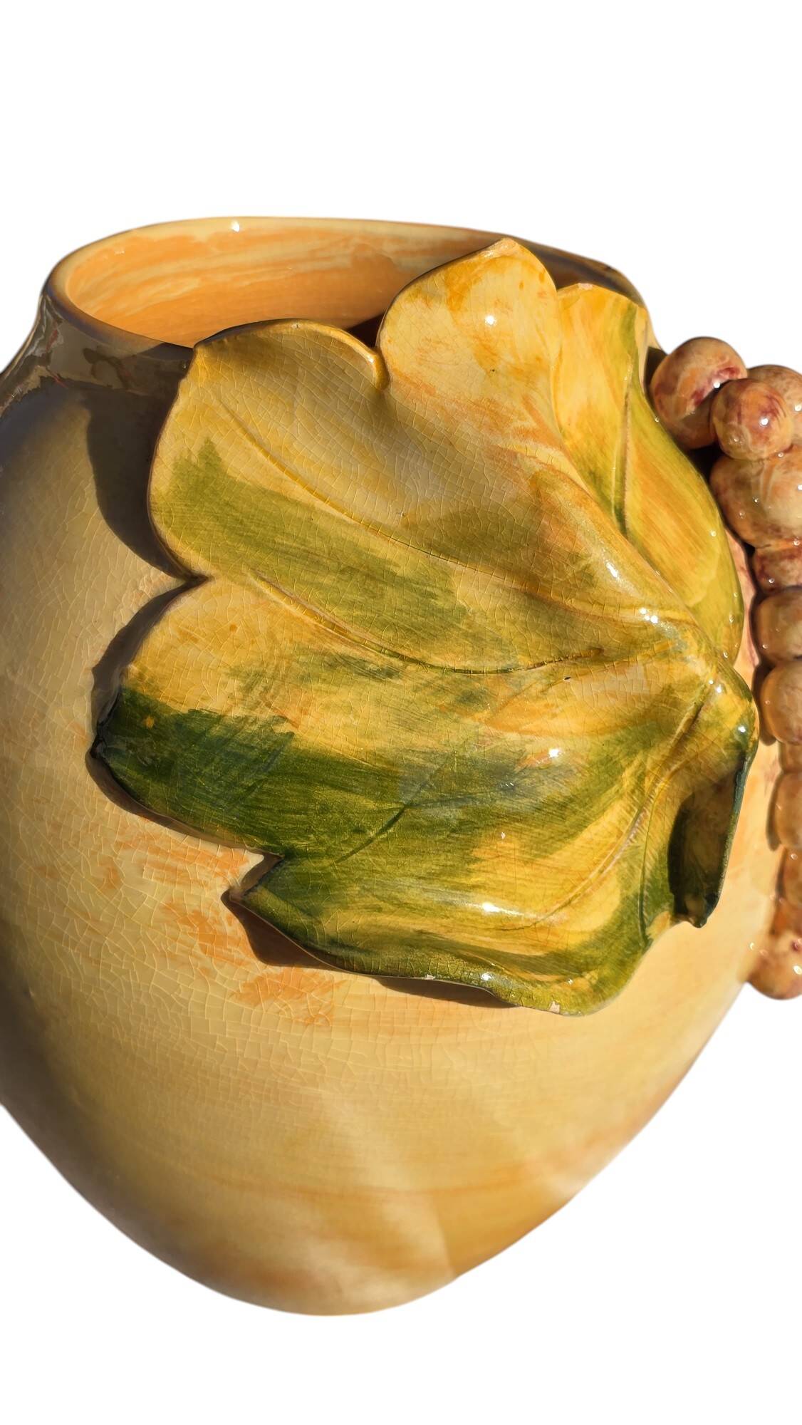 Provencal ceramic vase hand-painted in majolica