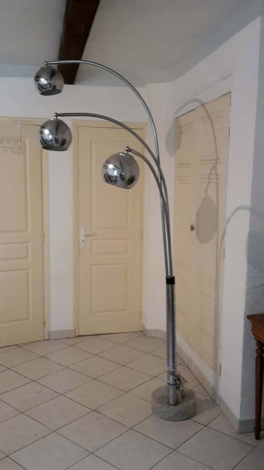 Lily of the valley floor lamp from the 70s/80s by Goffredo Reggiani.