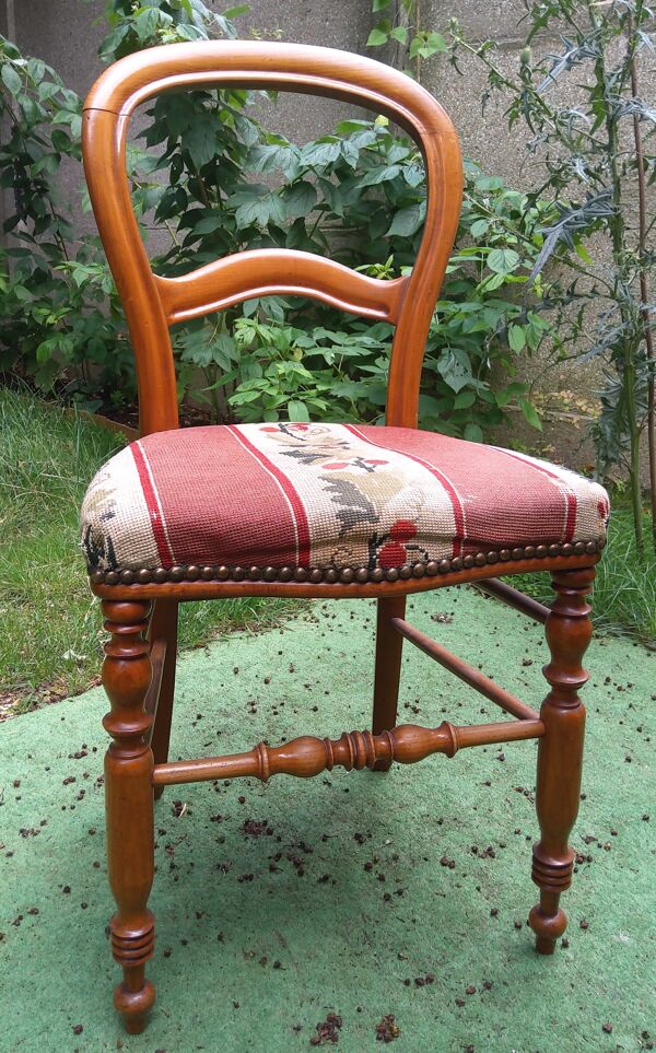 Chaise ancienne Louis-Philippe en merisier