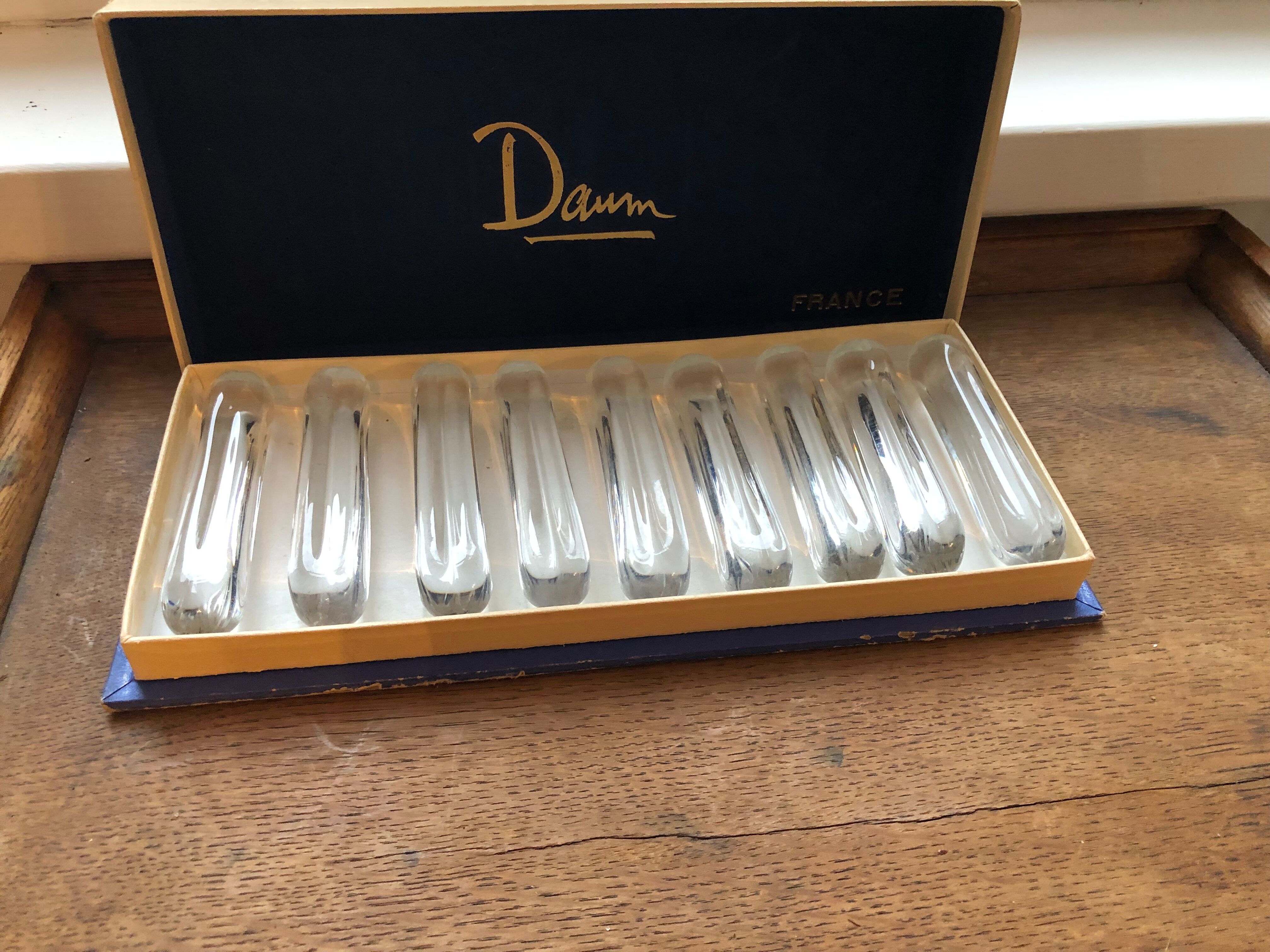 Series of 9 daum knife holder