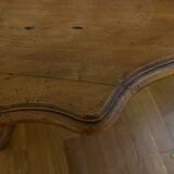 Oval pedestal table