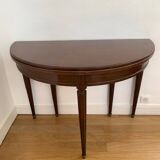 Louis XVI round table
