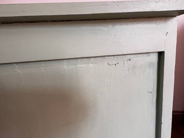 Green Parisian Buffet