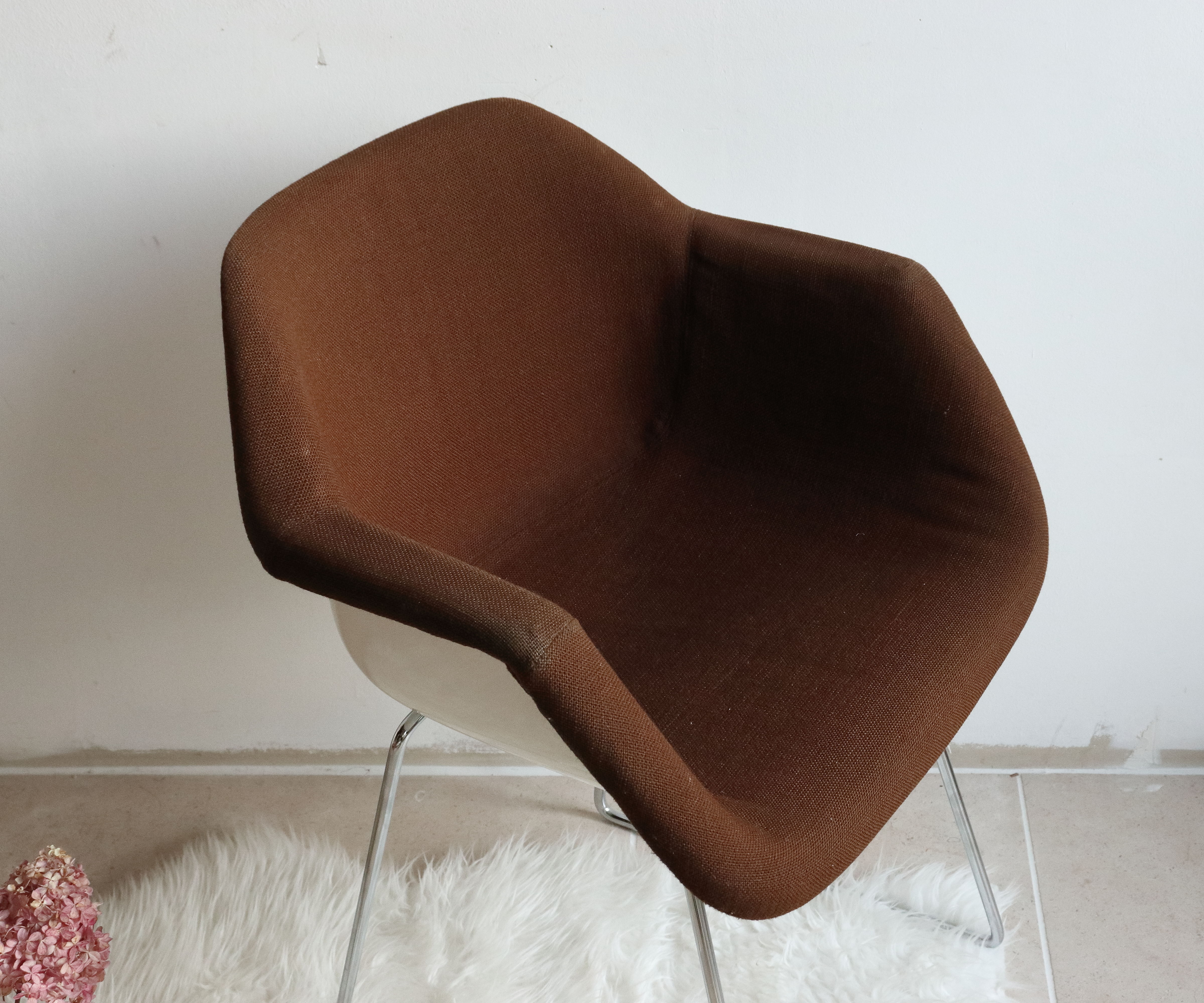 Pair of Robin Day designer armchairs for Hille