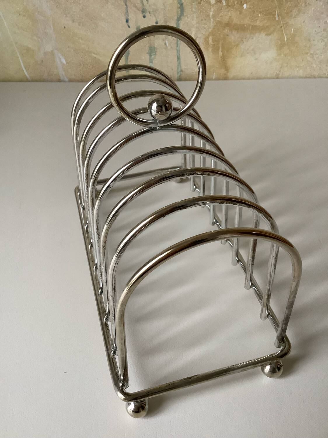 Porte toasts en métal argenté