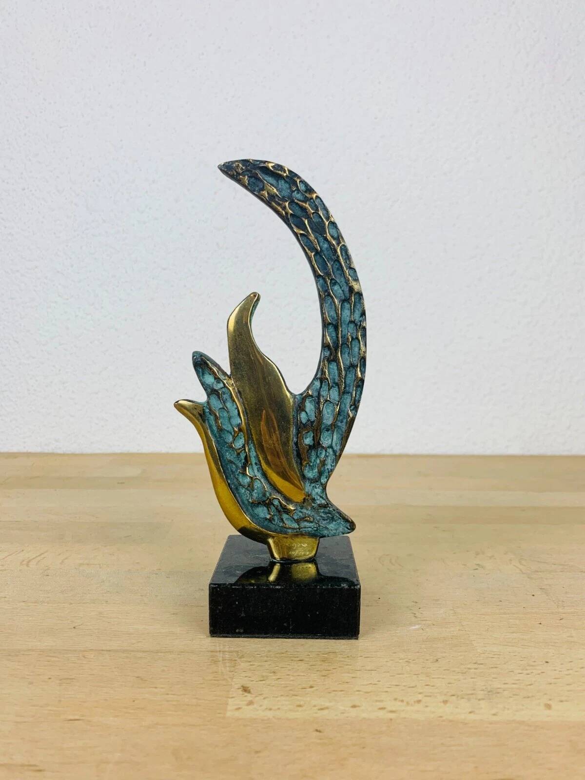 Bronze sculpture from the Signe Möbus workshop in São Paulo, Brazil.